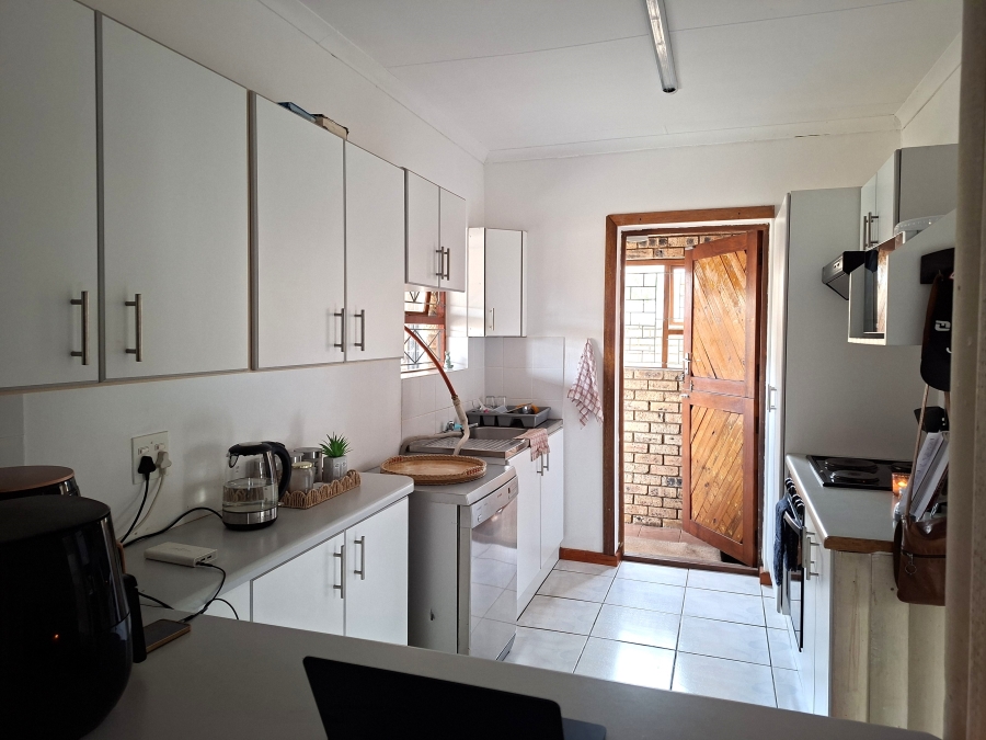 To Let 2 Bedroom Property for Rent in Strelitzia Park Eastern Cape